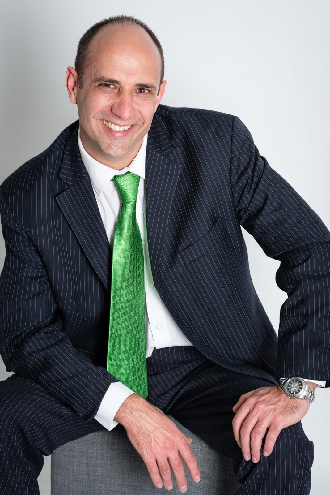 About Us Derick Grant, CFP®, Professional